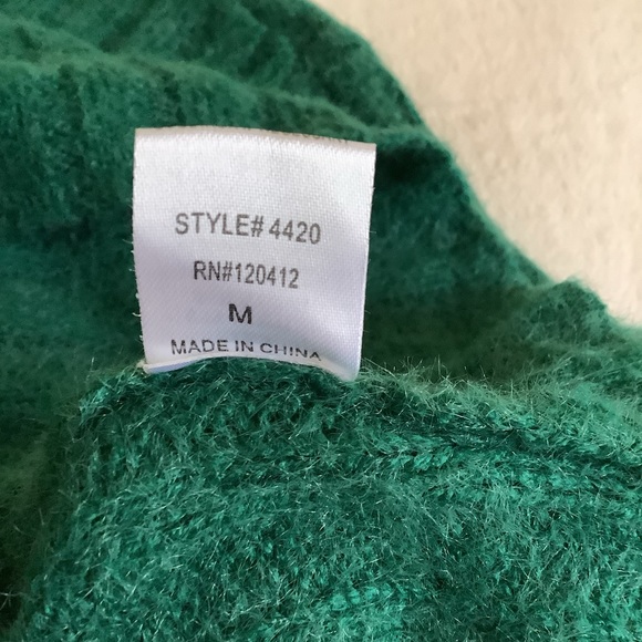 Emerald Green Cropped Sweater - Picture 3 of 8